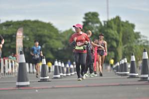 BIB: 
                            <button type="button" onclick="openModal(4922963)" class="btn btn-primary btn-sm float-right btn-popup" data-toggle="modal" data-target=".modal-high-quality">
                        <i class="fas fa-shopping-cart"></i> Add to Cart
                    </button>
                                            <button type="button" onclick="isThisMe(4922963, true)" class="btn btn-success btn-sm float-right btn-popup btn-isme hidden" data-toggle="tooltip" data-placement="bottom" title="นี่คือรูปของคุณใช่ไหม คลิกที่นี่เพื่อเอาเข้าอัลบั้ม">
                        <i class="fas fa-plus"></i> Add to album
                    </button>
                    <button type="button" onclick="isThisMe(4922963, false)" class="btn btn-warning btn-sm float-right btn-popup btn-isnotme hidden">
                        <i class="fas fa-ban"></i> Remove from album
                    </button>